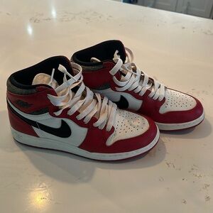 Jordan 1 Retro High OG “Chicago Lost and Found”